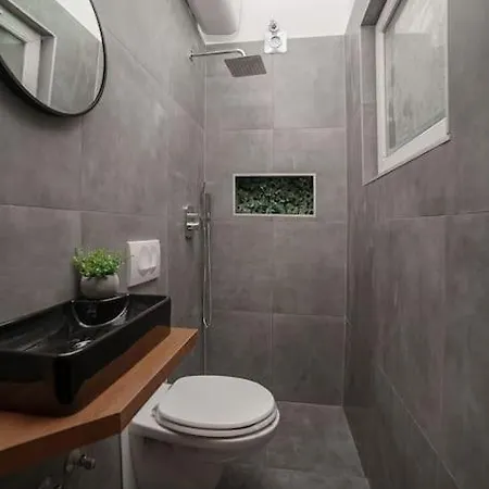 Cityscape Budget Rottenbiller Apartament